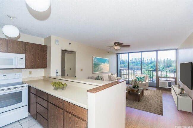 Building Photo - 1 bedroom 1 bath at the Pearl Regency – Av...