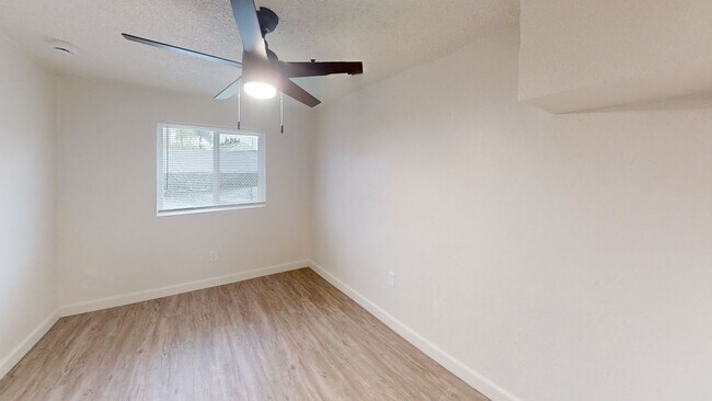 Building Photo - Newly Remodeled 4-Bedroom Home in Del Rey, CA