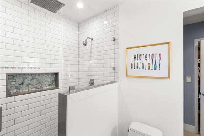 Building Photo - 17341 SW 74th Ave