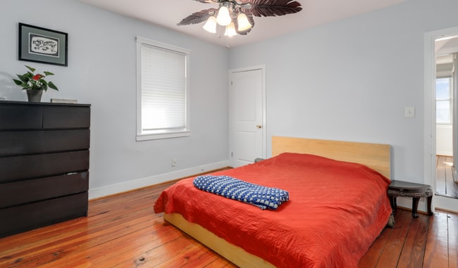 Building Photo - Stunning & Spacious 3 Bed/2 Bath Hampden Home - Fenced Backyard!