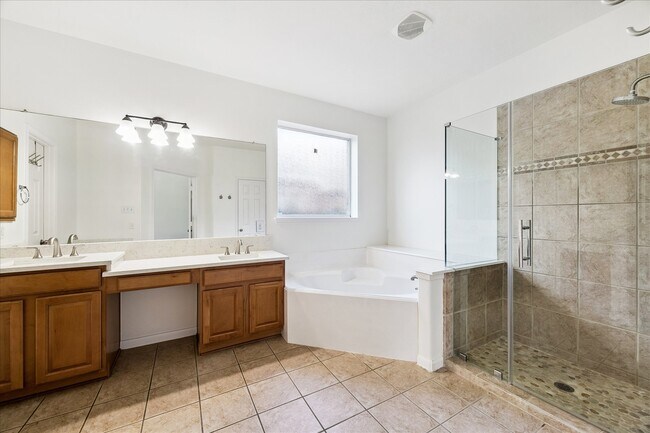 Building Photo - 23814 Seventh Heaven