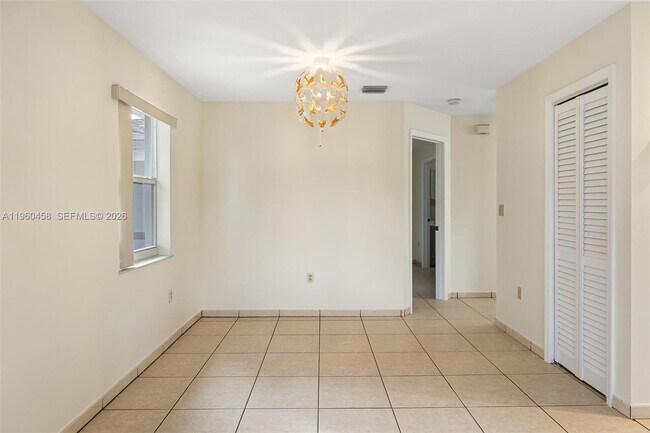 Building Photo - 3072 NW 14th St