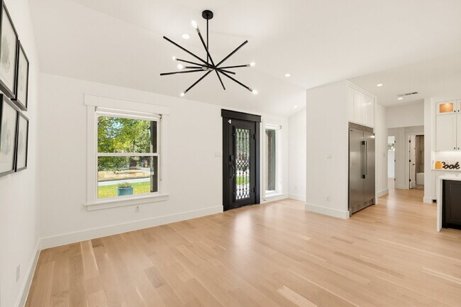 Building Photo - Modern Preston Hollow-Area Home with Resort-Style Services