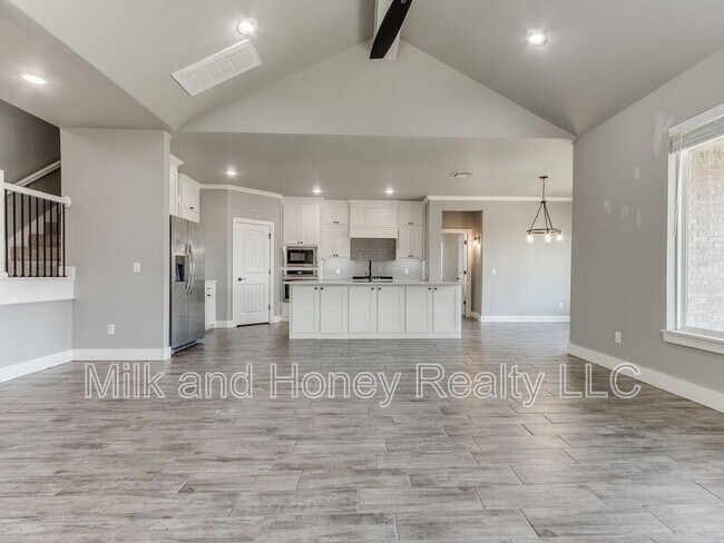 Building Photo - 3212 Hayven Cir