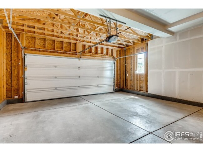 Building Photo - 14100 Mosaic Ave