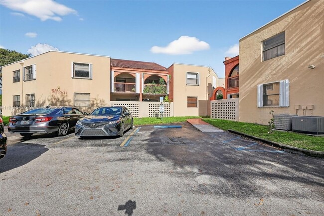 Building Photo - 10233 NW 9th St Cir