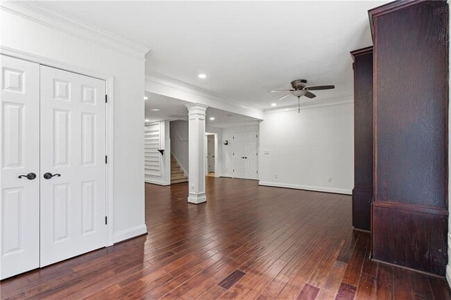 Building Photo - 730 Rose Creek Cir