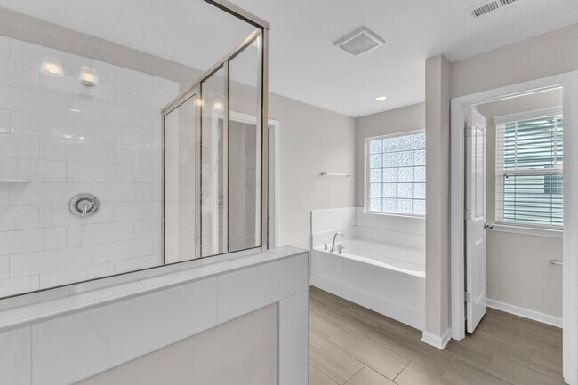 Building Photo - 4701 Kia Dr