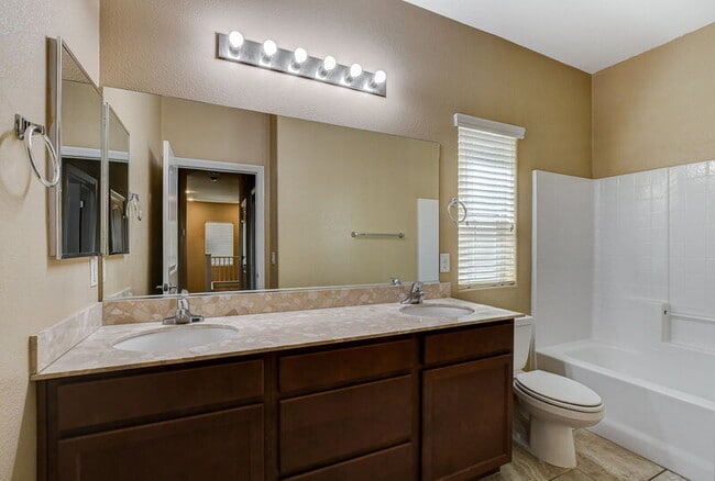 Building Photo - 1074 Fish Pond Ave