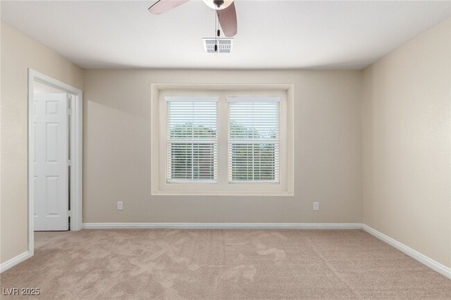 Building Photo - 945 Spiracle Ave