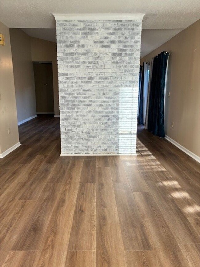 Building Photo - 4310 Oneal Place