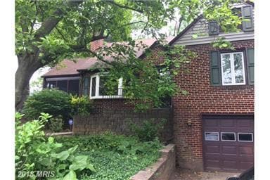 Building Photo - COZY CAPE COD CLOSE TO METRO AND 495