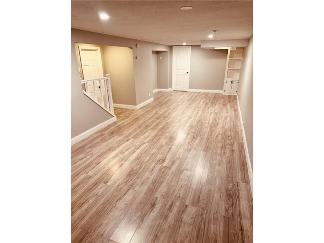 Building Photo - 10701 Vincent Ave S