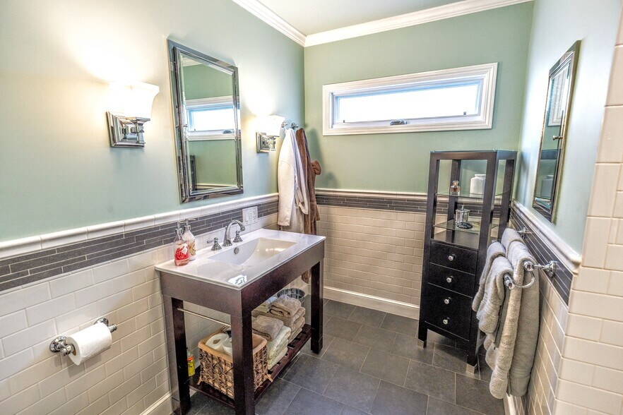 Spa-like custom bathroom. - 1327 S Sycamore Ave