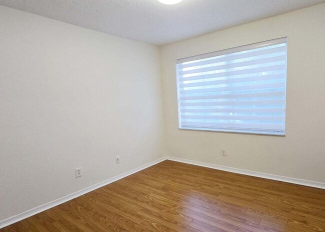 Building Photo - 6125 NW 40th St