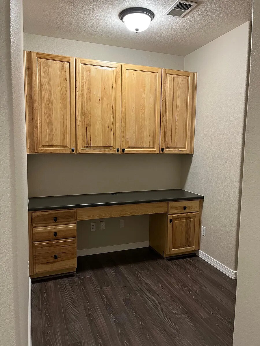 Building Photo - 15455 Canyon Rim Dr