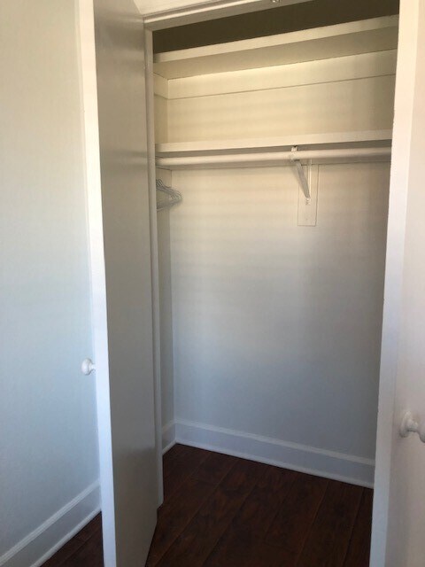 Building Photo - 14331 Cedarwood St