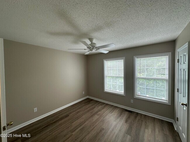 Building Photo - 4910 Bridgers Rd