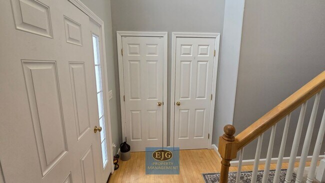 Building Photo - 126 Pinecrest Rd