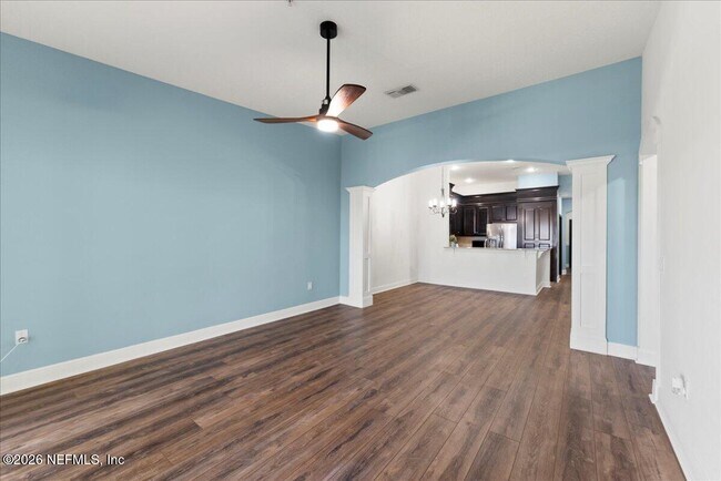 Building Photo - 115 Riverview Bend S