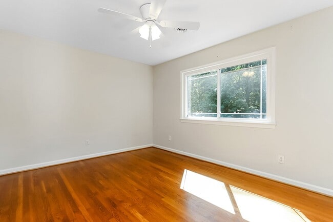 Building Photo - 120 Kohler Crescent
