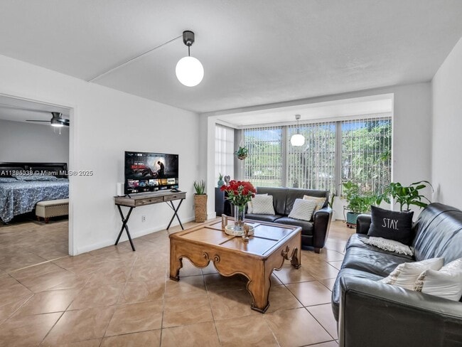 Building Photo - 8401 Lagos De Campo Blvd