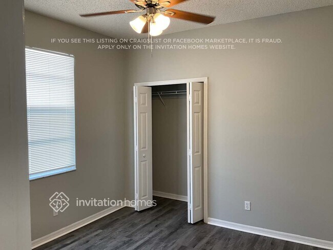 Building Photo - 9315 Poplar Creek Ct