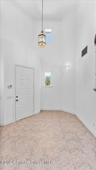 Building Photo - 9140 S Tropical Trail