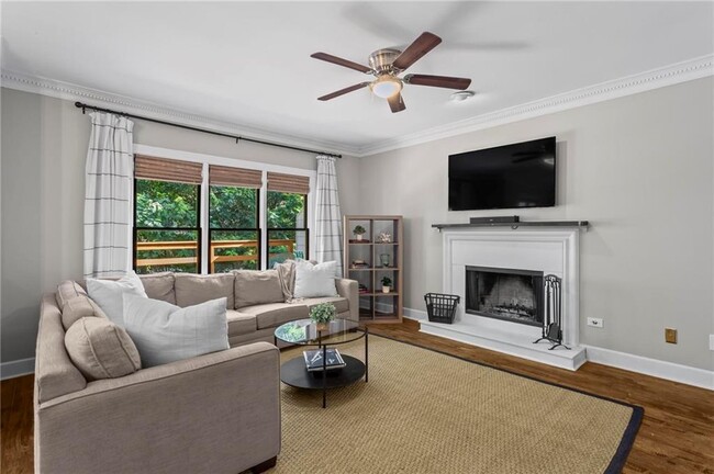 Building Photo - 28 Huntington Pl Dr