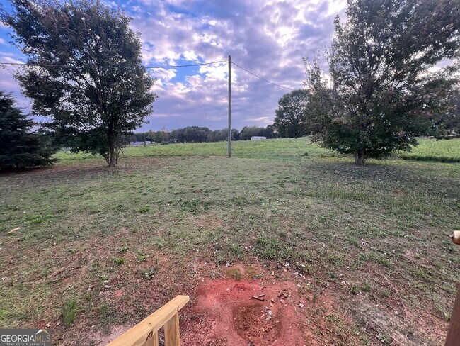 Building Photo - 86 Tree Farm Rd