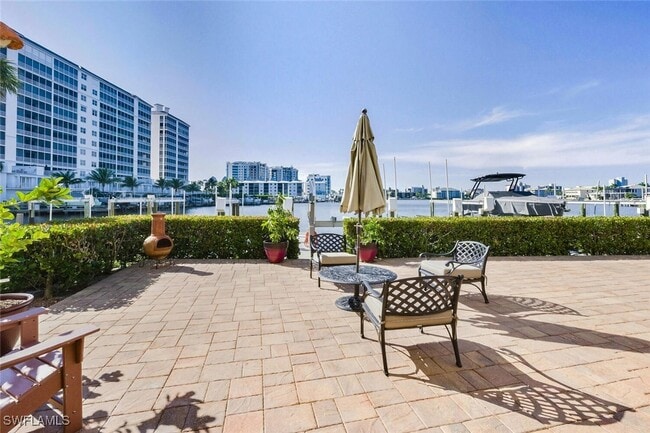 Building Photo - 9103 Vanderbilt Dr