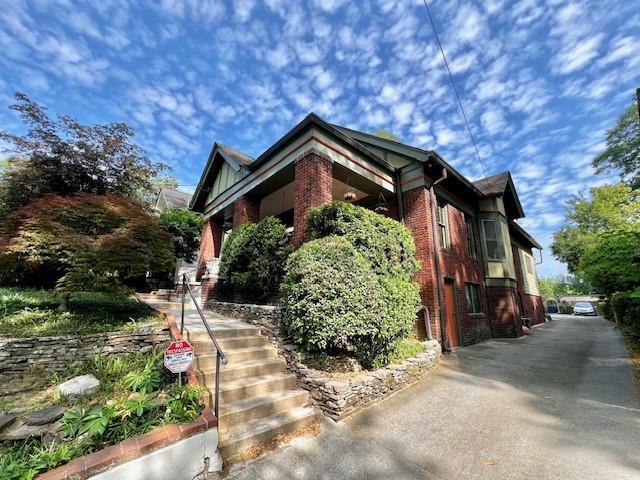 Building Photo - 378 9th St NE