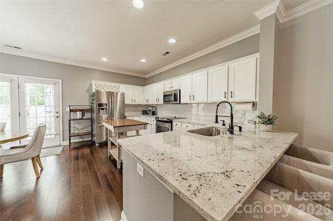 Building Photo - 419 Hurston Circle
