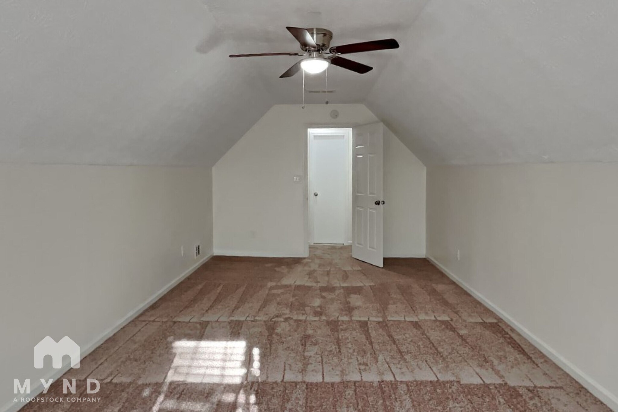 Building Photo - 204 Eagles Crest Ct