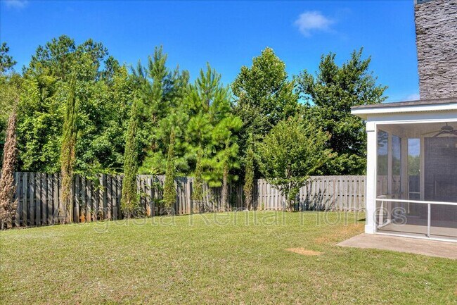 Building Photo - 3814 Berkshire Way