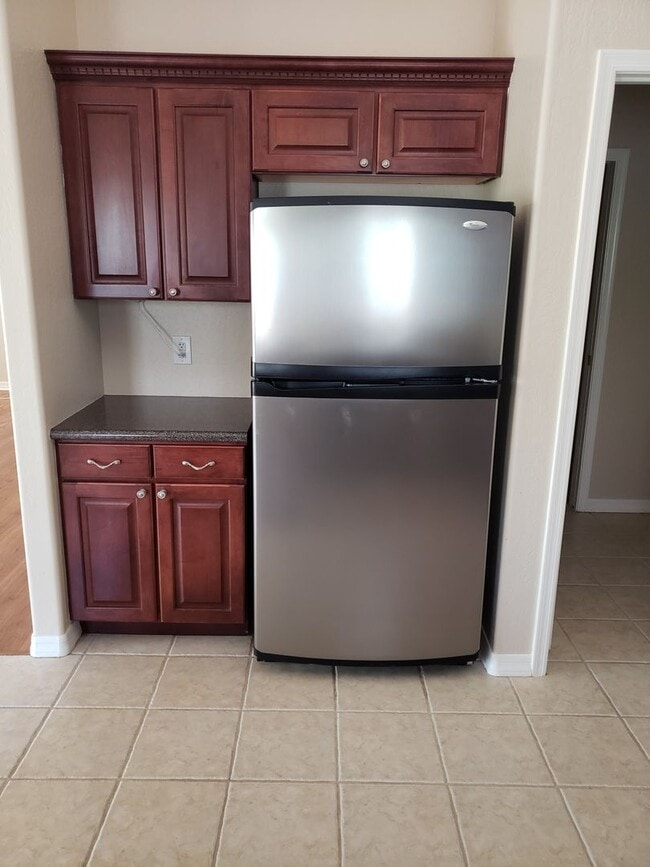 Building Photo - Super Clean 3 Bed / 2 Bath with RV parking