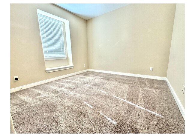 Building Photo - 27034 Triana River Cir