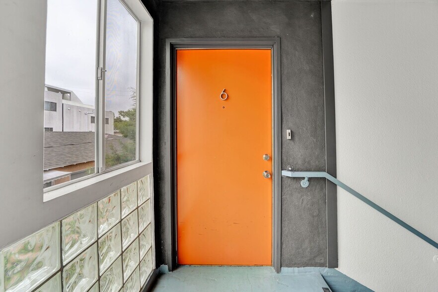 Building Photo - 2714 Auburn St
