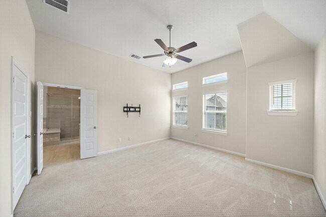 Building Photo - 4003 Centre Valley Ln