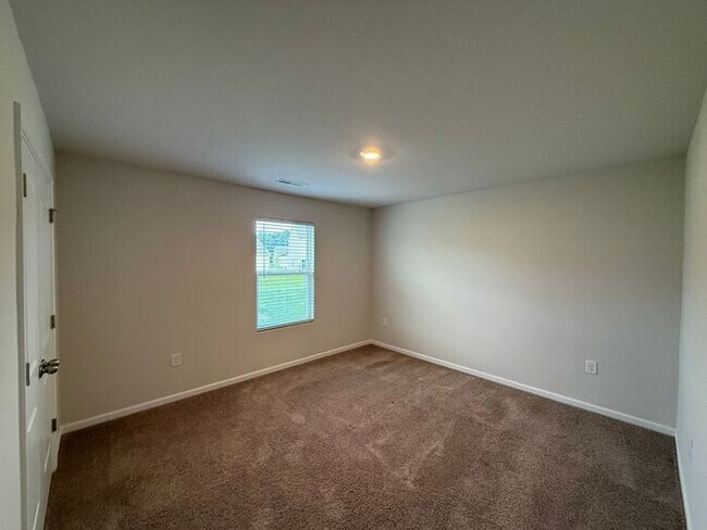 Building Photo - T.R. Lawing Realty Property
