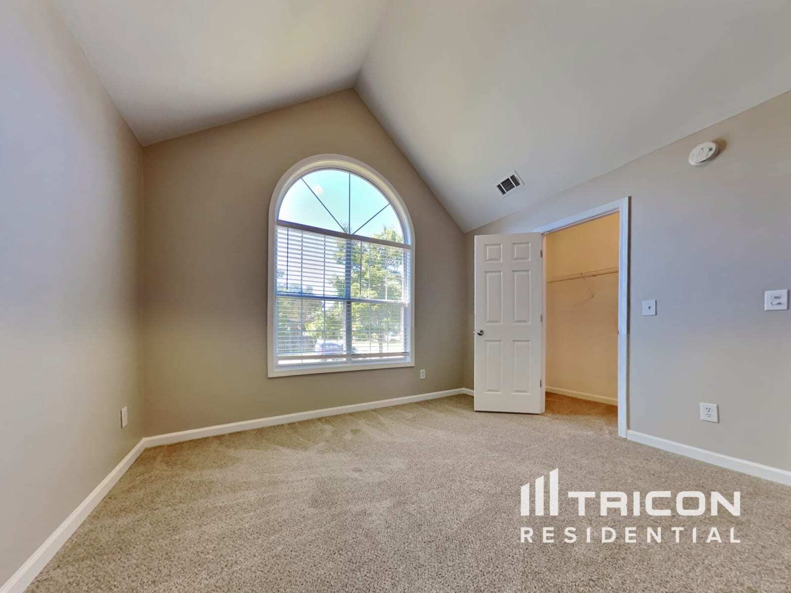 Building Photo - 523 Ashton Manor Dr