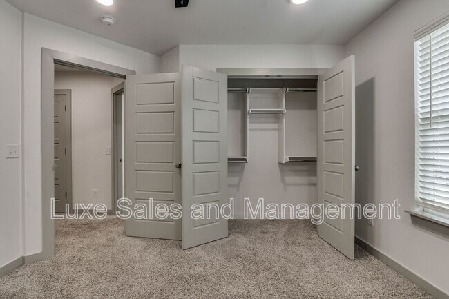 Building Photo - 13508 Vinita Dr