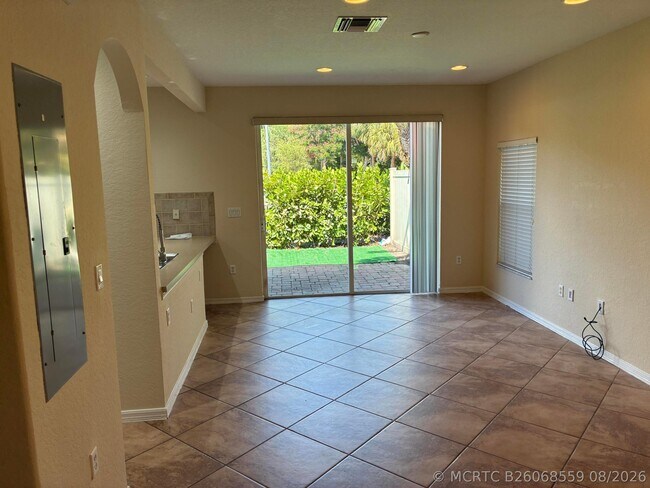 Building Photo - 101 Lake Monterey Cir
