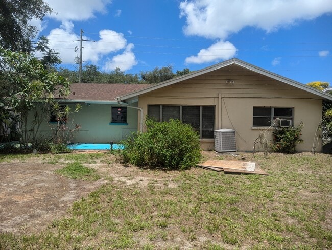 Building Photo - 3621 McIntosh Rd