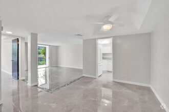Building Photo - Beautiful 1 bedroom 1.5 Bath Condo on the ...