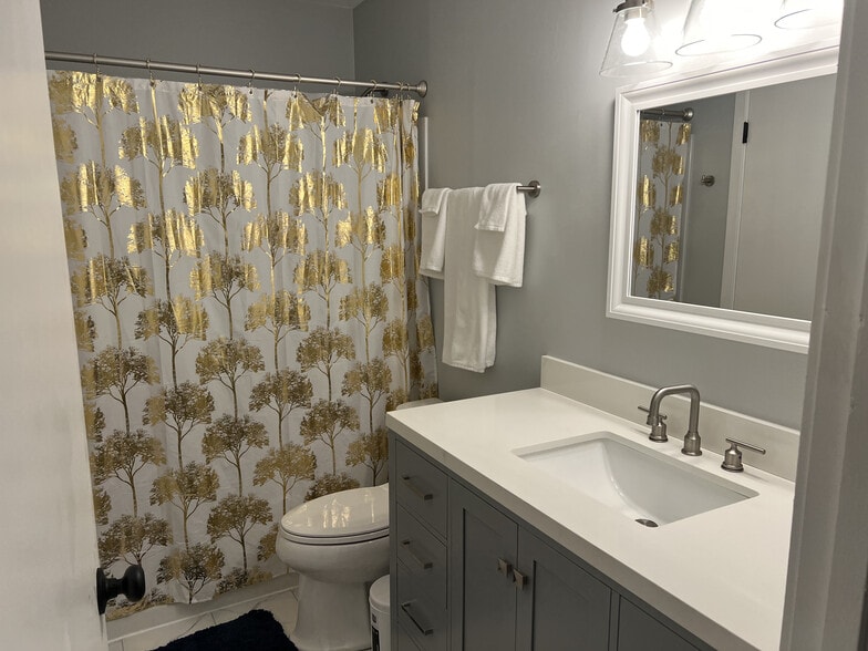 Building Photo - 7910 Timbercreek Ln