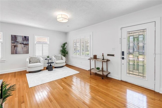 Building Photo - 3709 W Santiago St