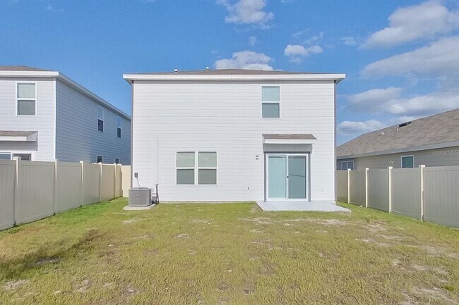 Building Photo - 8624 SW 44th Ct