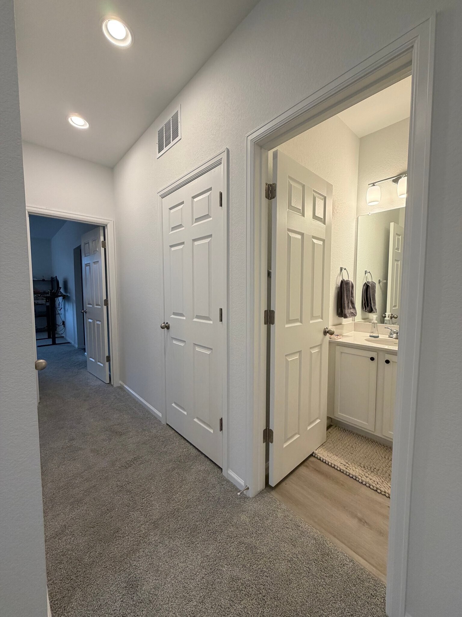 Building Photo - 2348 E Boulder St