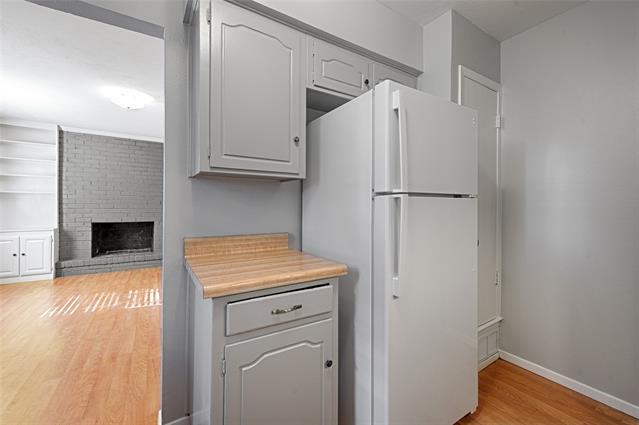 Building Photo - 2304 Meadow Crest